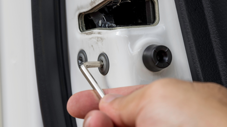 Locksmith in Encino