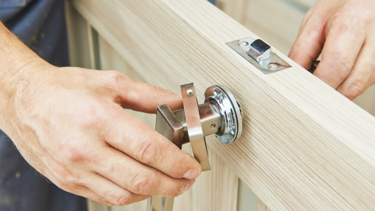 Locksmith in Encino